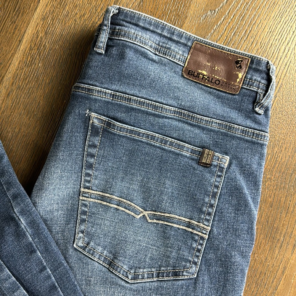 BUFFALO (DAVID BITTON)™️ 'JACKSON-X' Men's Size 38x30 Straight Stretch Jeans